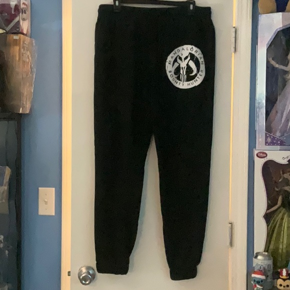 Star Wars Mandalorian Bounty Hunter Sweatpants - Picture 1 of 5